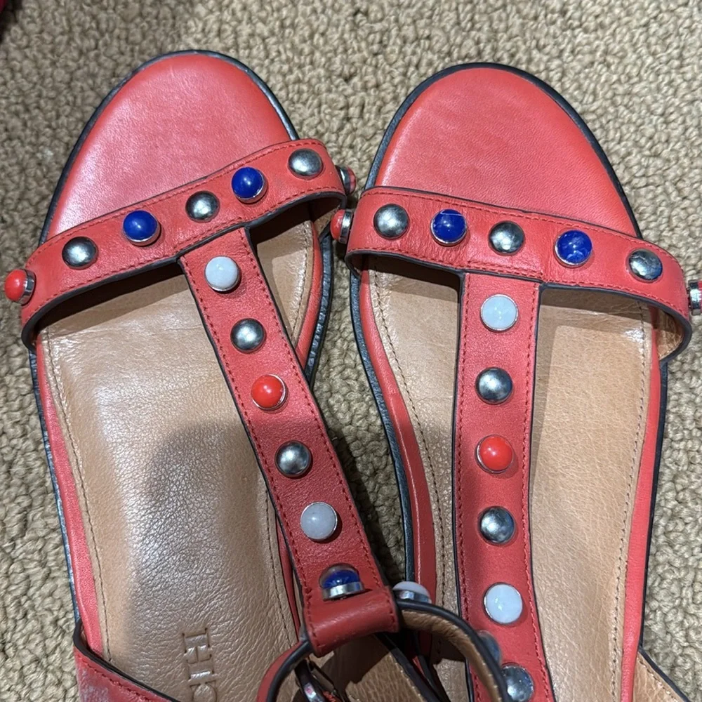 coach, beautiful summer sandals.